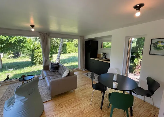 Ferienhaus Aalglatt Am Deich, 250 M Zum *