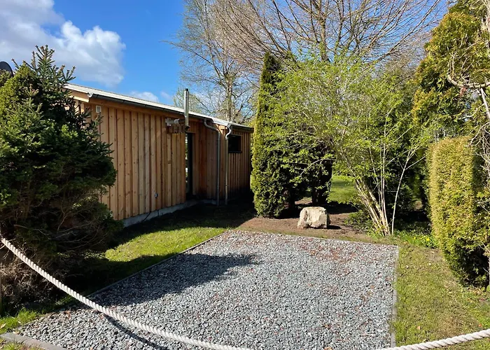 Aalglatt Am Deich, 250 M Zum * Dierhagen